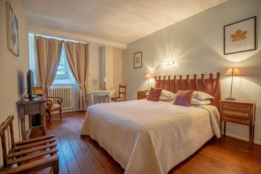 Hostellerie Des Cedres Villeneuve-de-Rivière Rum bild